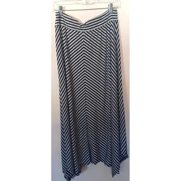 Faded Glory Maxi‎ Skirt Size M Navy Gray Striped Handkerchief Hem Beachy Boho - Picture 3 of 7